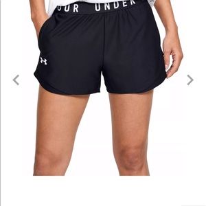 4 PAIRS OF WOMENS UNDER ARMOUR SHORTS